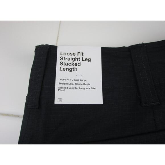 Nike SB Kearny Cargo Skate Pants Loose Fit Baggy Black Men's Size 32 FQ0495-010 - Picture 5 of 5